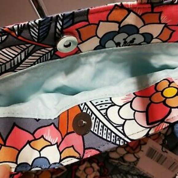 Vera Bradley Bags Nwt Vera Bradley Essential Tote Tropical Evening